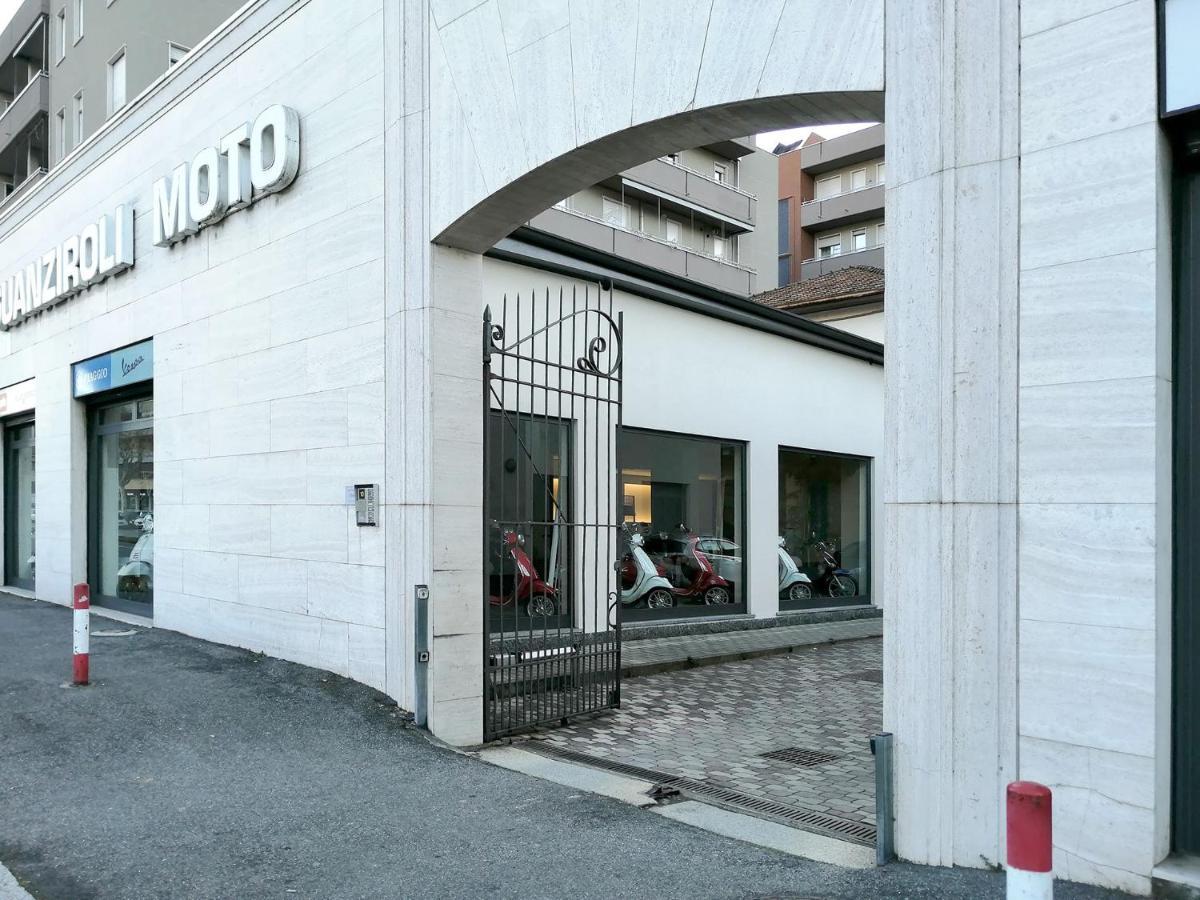 Appartamento Aida - Near The Center With Private Parking E Ac Como Buitenkant foto