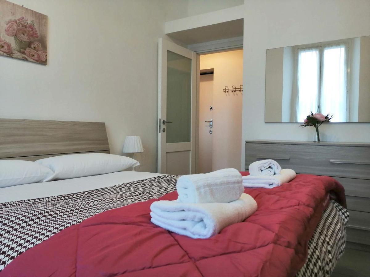 Appartamento Aida - Near The Center With Private Parking E Ac Como Buitenkant foto